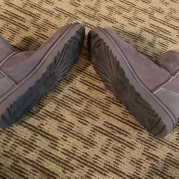 Ugg Classic Mini II Boot - Picture 7 of 9